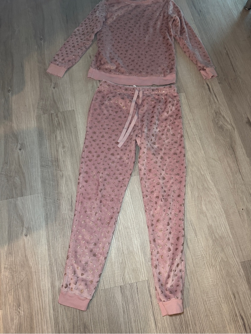 Pink Velvet Pajama Set with Metallic Star Accents